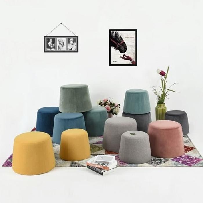 CLIFF Lot de 2 poufs en velours - GM 48x48x36cm et PM 37x37x31cm - Gris