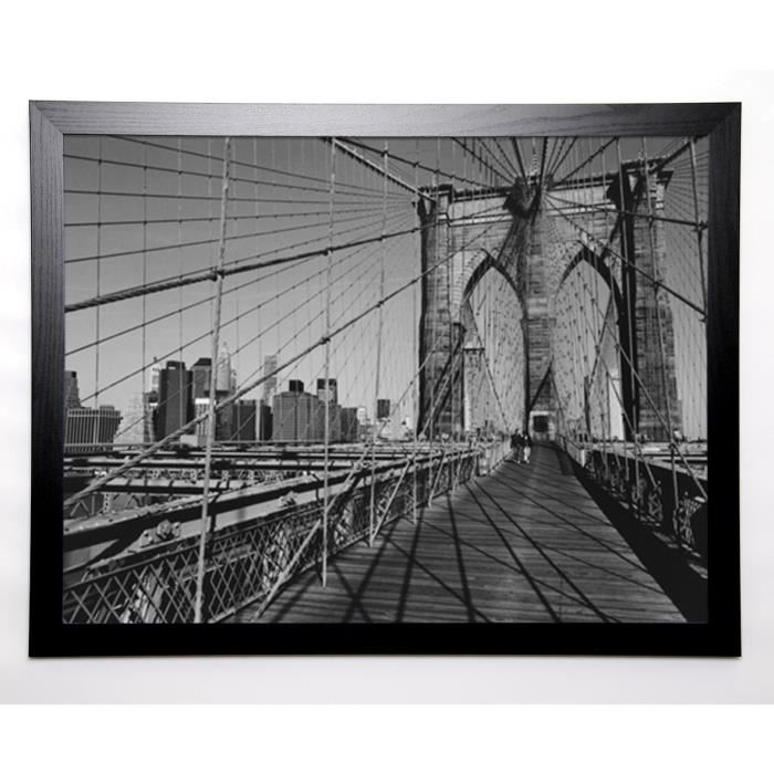 BALL Image encadrée Across Brooklyn Bridge 67x87 cm Gris