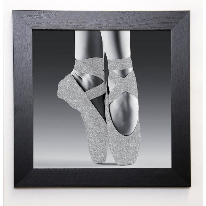 BLONDE ATTITUDE Image encadrée Siver Dance 37x37 cm Gris