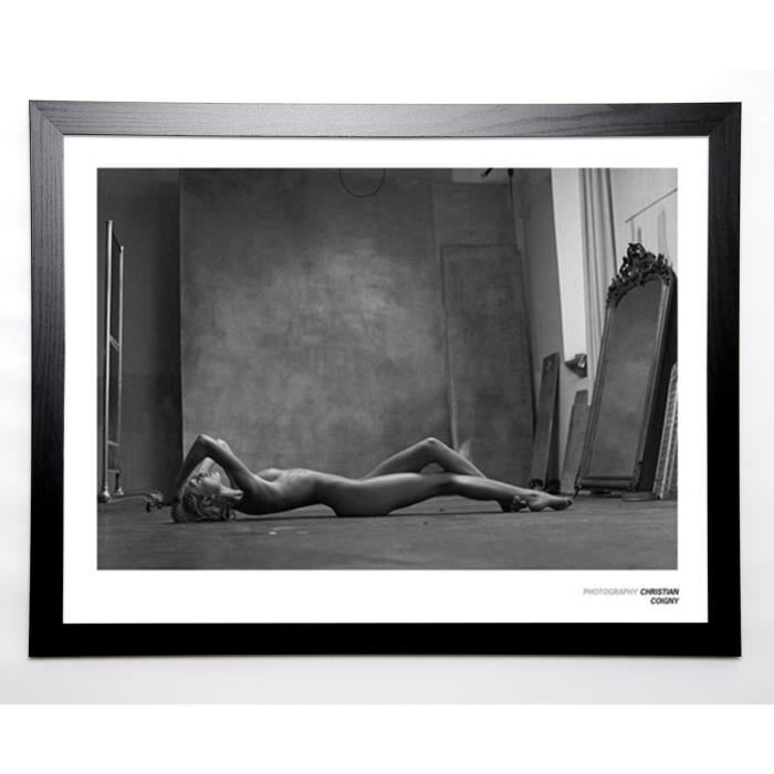 COIGNY Image encadrée Le Studio I 67x87 cm Gris