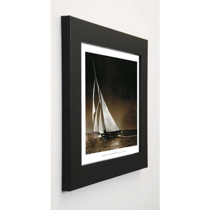 PHOTOGRAPHY COLLECTION Image encadrée Sailing Yacht Mohawk at Sea,1895 31x37 cm Blanc