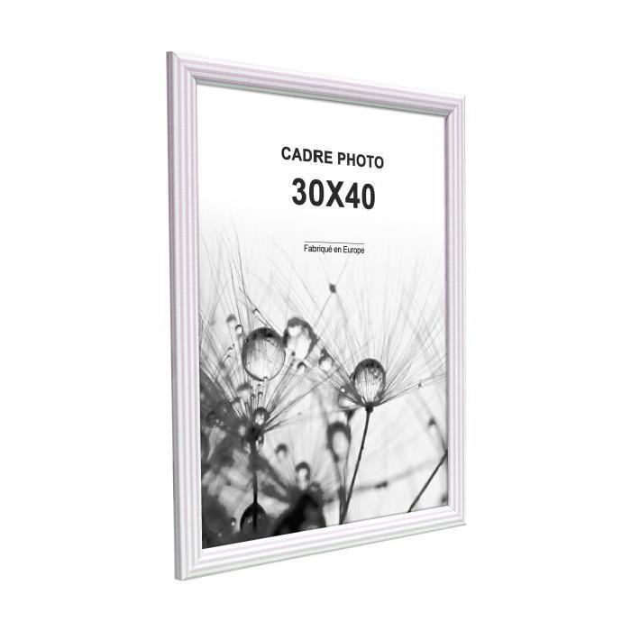 Cadre photo  -  Kids  - 30x40 - Rose raies moulure - 22x12mm